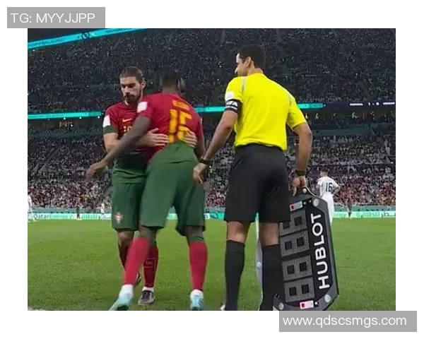 穿碎钉足球鞋的球星们在绿茵场上的飞驰与突破精彩瞬间 穿碎钉足球鞋的球星们在绿茵场上的飞驰与突破精彩瞬间